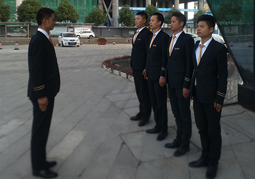 快猫短视频成人专业教官服务